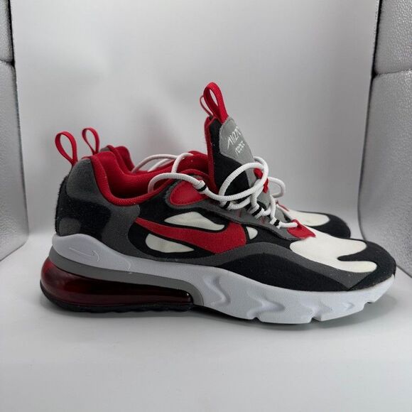 Nike Air Max 270 React GS Shoes Kids Size 7 Gray Red Black Cushioned BQ0103-011 - Picture 1 of 13